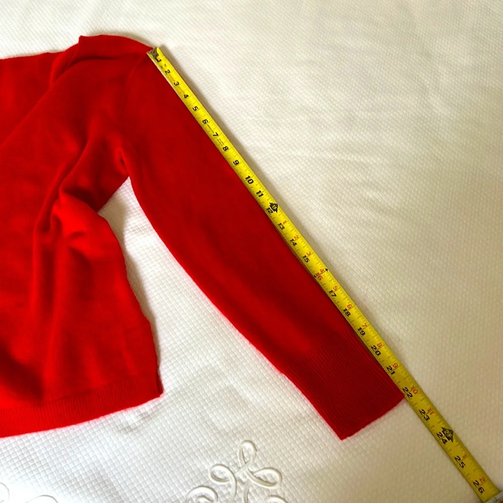 J Crew Red 100% Cashmere Crew Neck sweater XS side slits, long sleeve